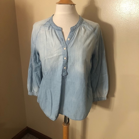 Abercrombie & Fitch Light Wash Denim Shirt Sz S - Picture 1 of 5